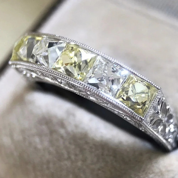 😍Noble Pattern Cubic Zircon Party Silver Plated Vintage Eternity Ring, L179 - Picture 1 of 5